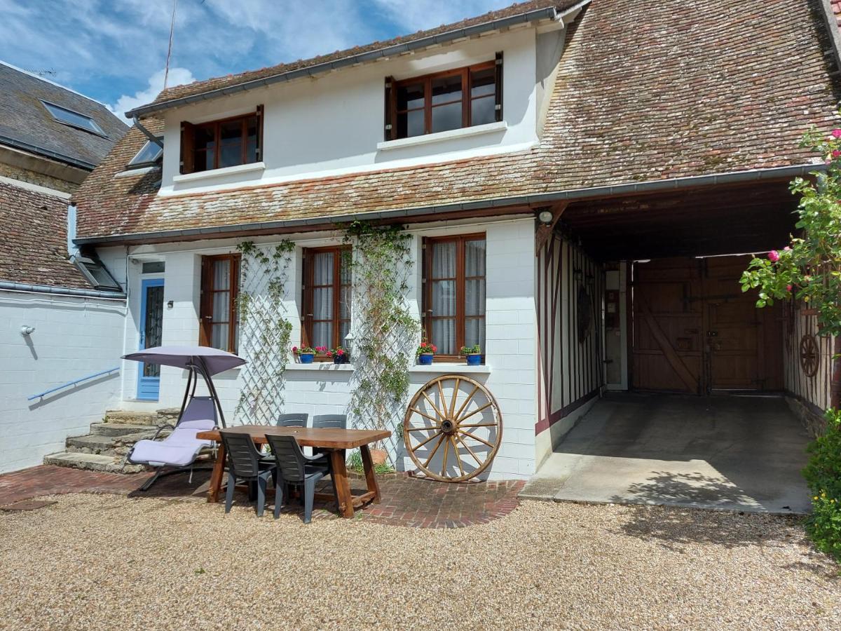 Chez Robins Villa Trie-Château Exteriör bild